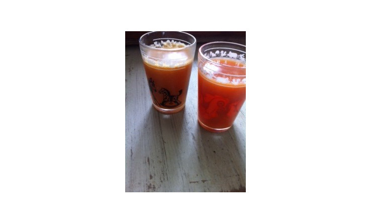 Jus prunes, mangues, pommes