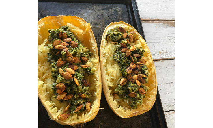 Courge spaghetti au pesto de bons gras