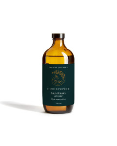 Bouteille en verre de 450 ml d'eaux florales à boire de la gamme Chaleur rafraîchie de Maison Jacynthe.